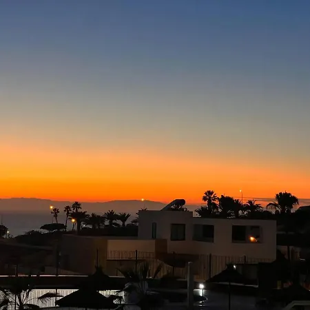 Apartman Ocean View Apartment With Sunset Terrace *