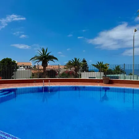 Ocean View Apartment With Sunset Terrace